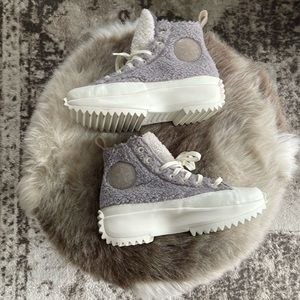 Converse size 6.5 women’s purple Sherpa